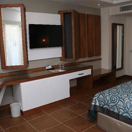 Hotel Crystal Waterworld Park 5*