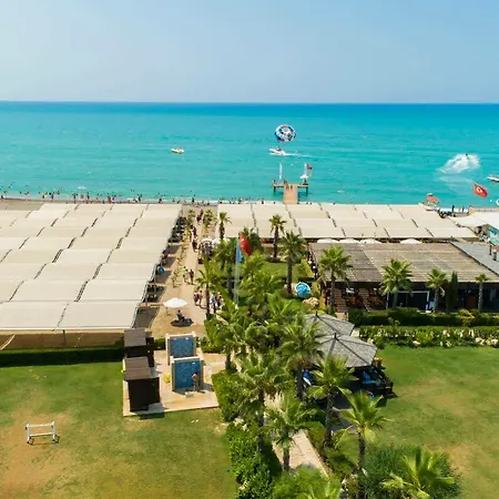 Crystal Waterworld Park 5*