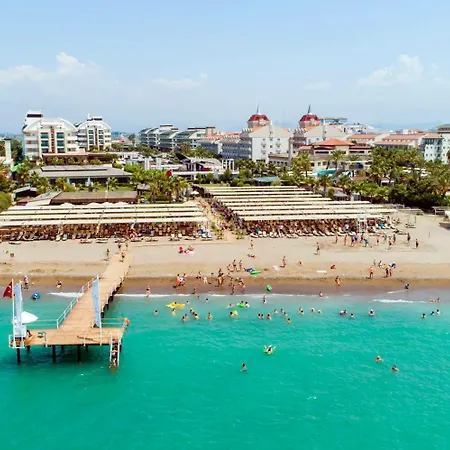 Crystal Waterworld Park Hotel